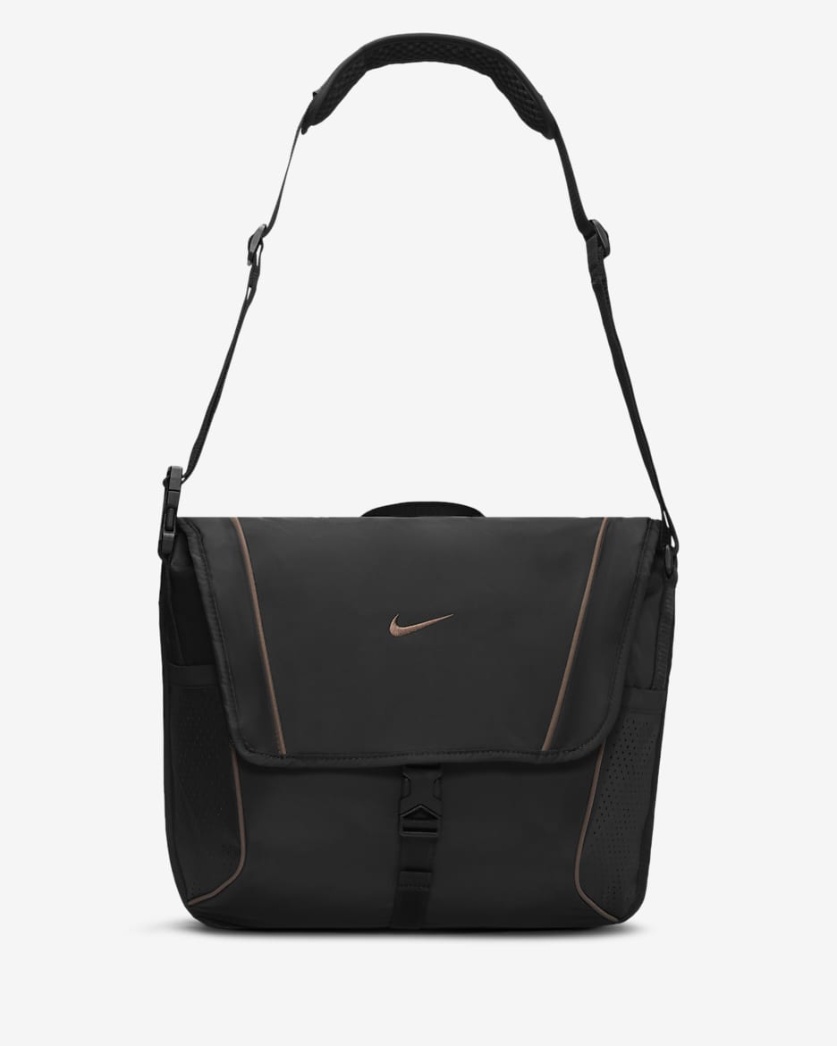 Nike Sportswear Essentials Messenger Bag 15L